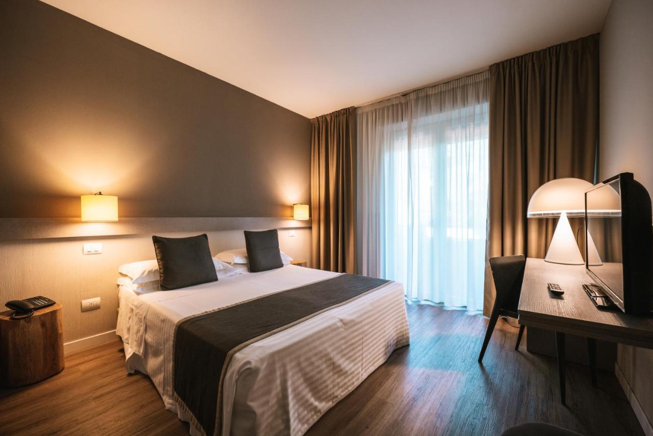 De La Hotel