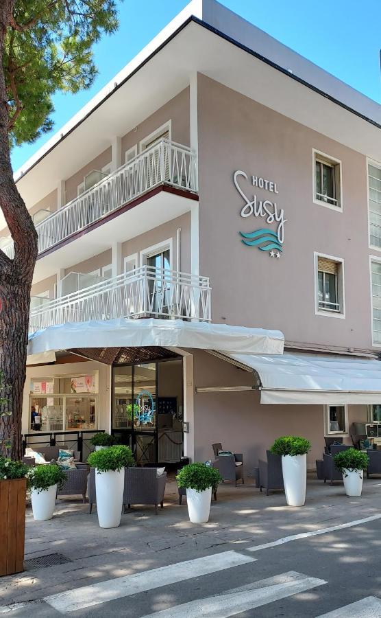 Susy - Ambienti Rinnovati 2022 - Direttamente Su Viale Dante E A Due Passi Dal Mare Hotel 2*