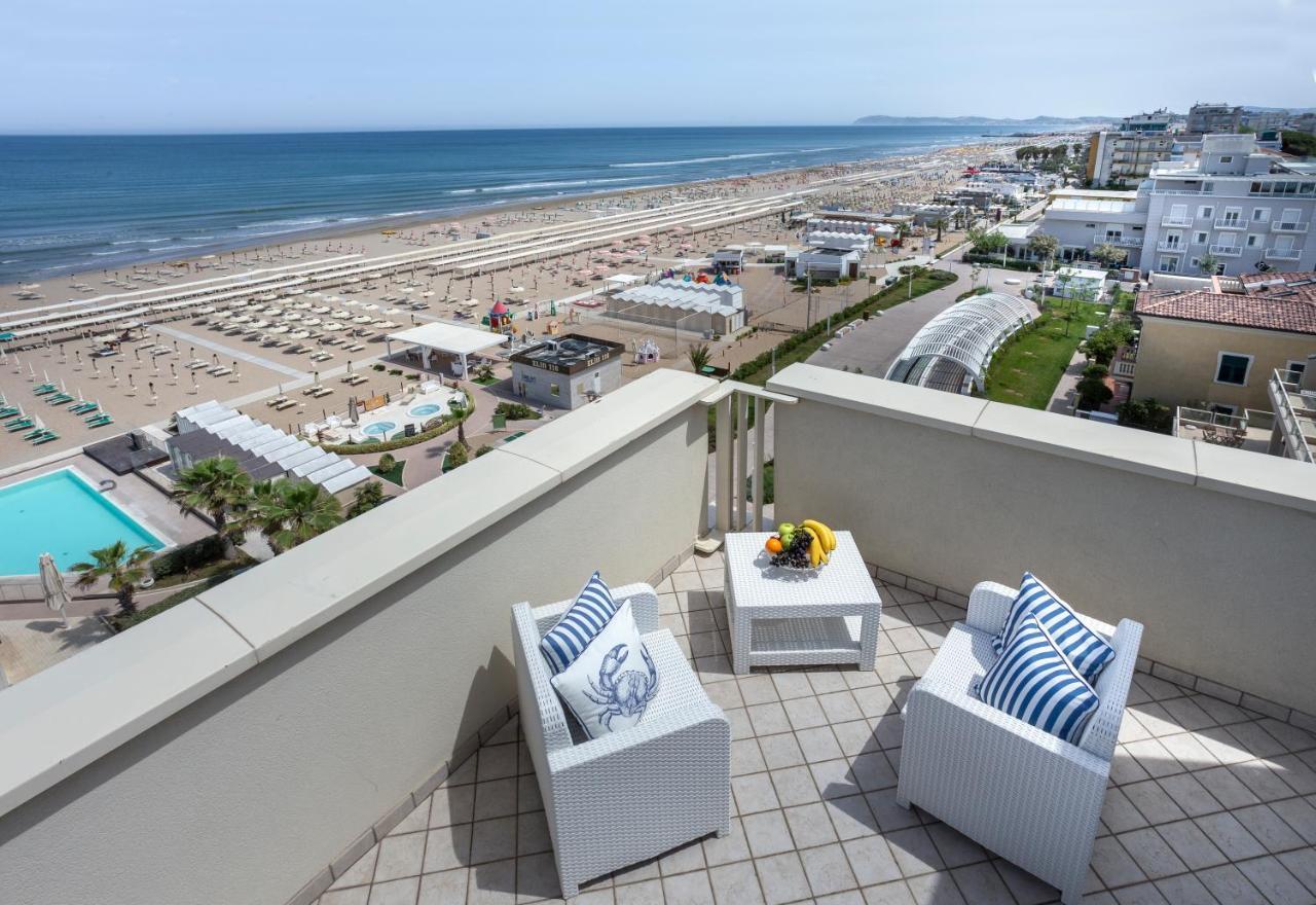Admiral Hotel 3*