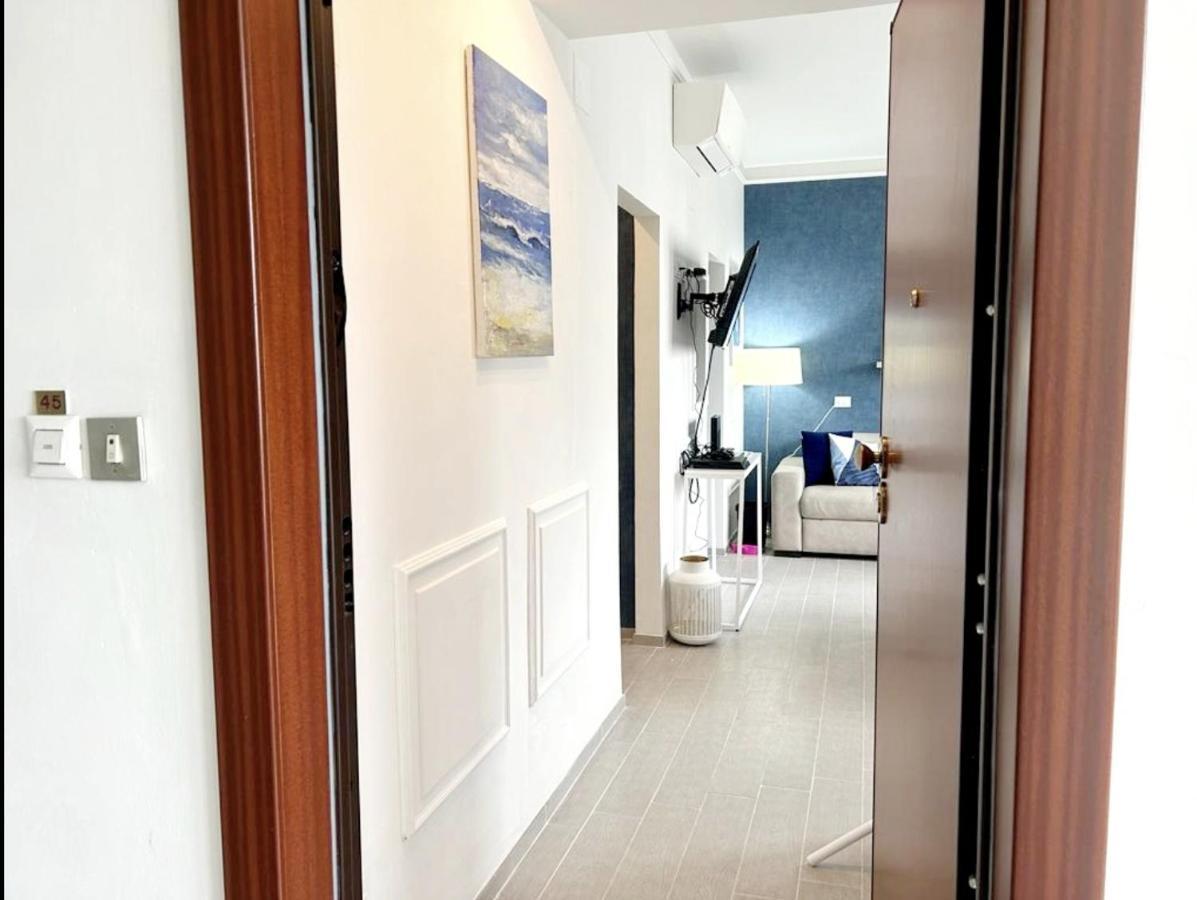 Appartamento Vista Mare In Viale Ceccarini Angolo Dante *