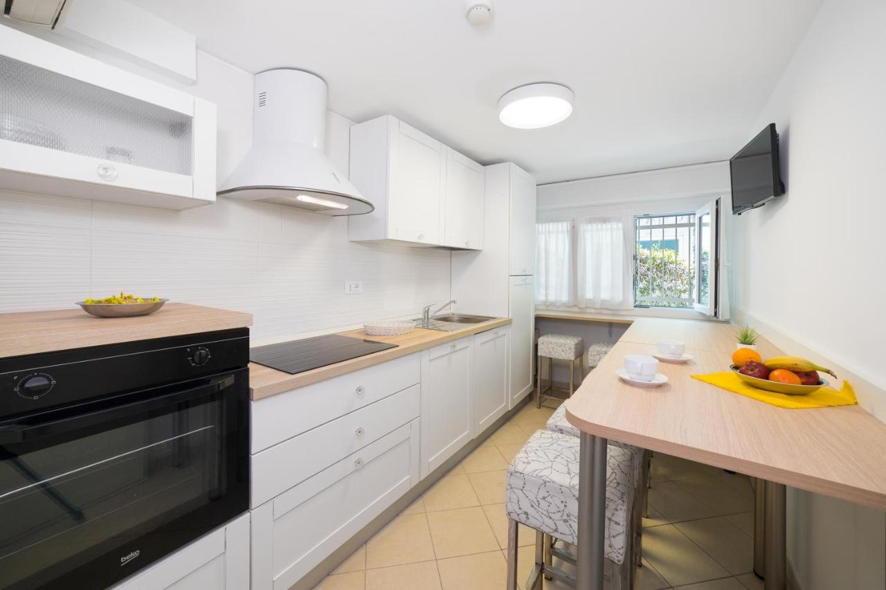 Smart A 30m Da Viale Dante E 100m Dal Mare Apartment