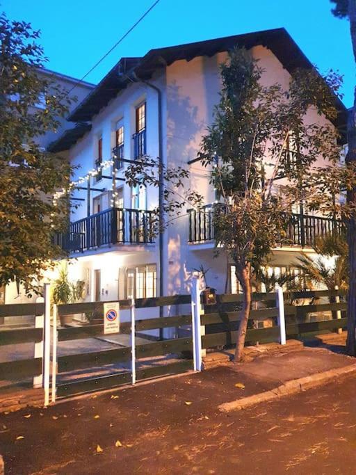 D'amare Villa *