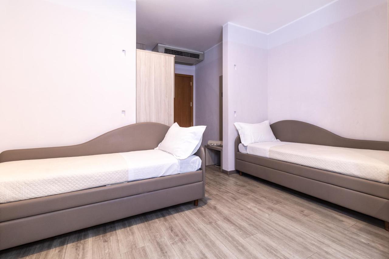 Alfonsina Hotel 2*