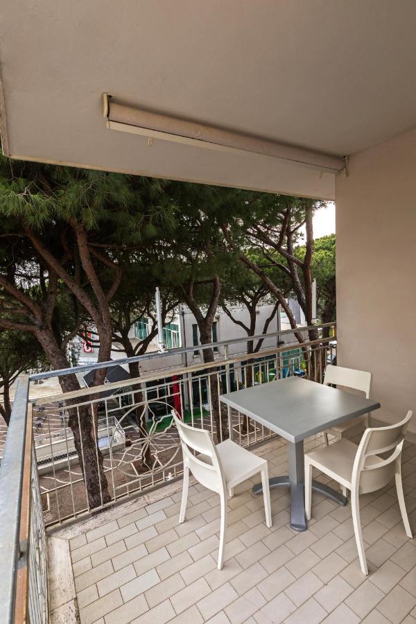 Aparthotel Nest - A Pochi Passi Dal Mare