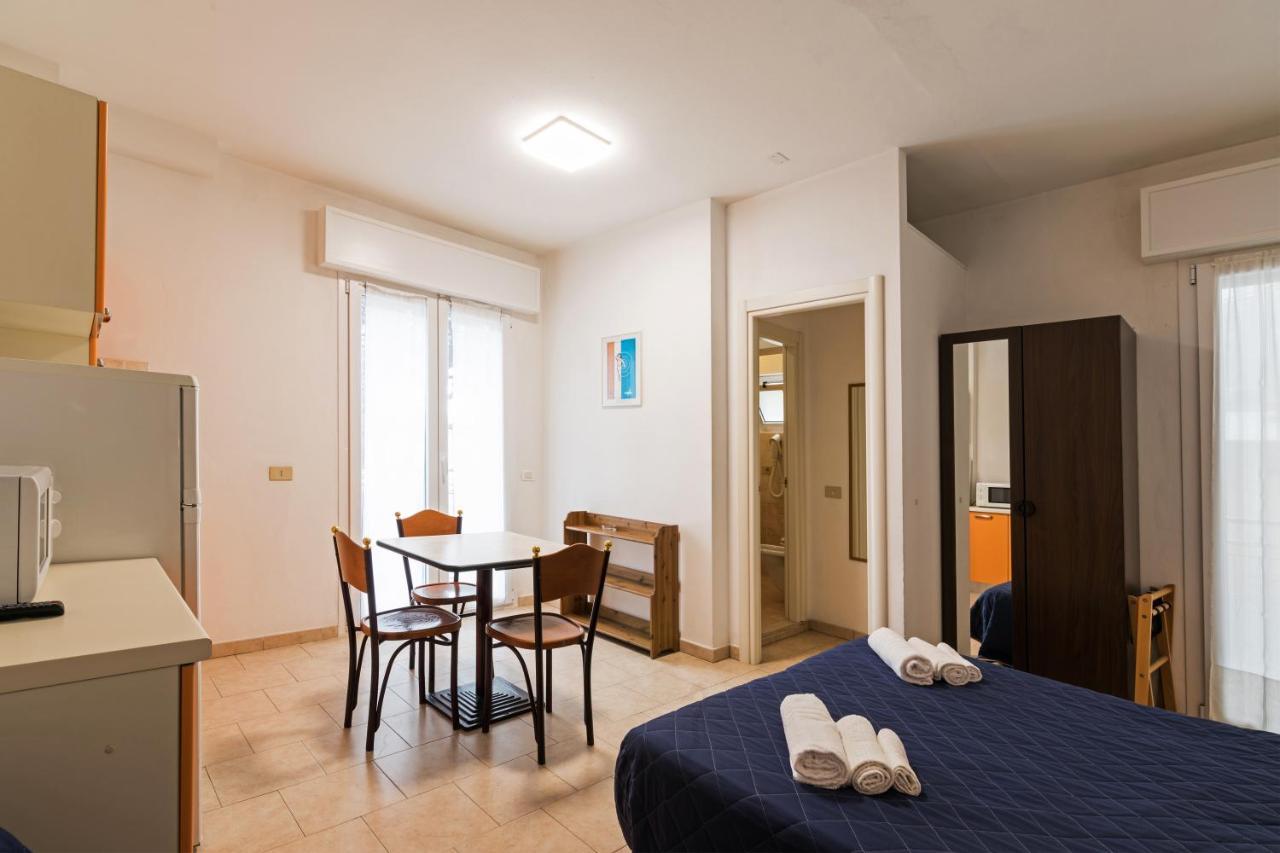 Nest - A Pochi Passi Dal Mare * Riccione