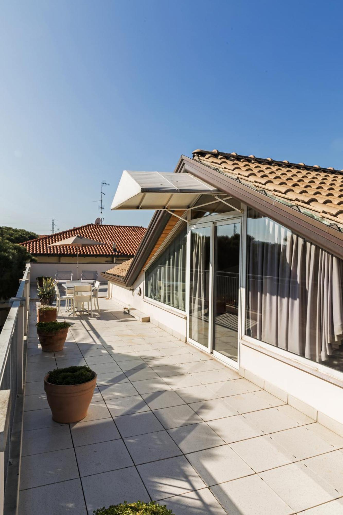 Aparthotel Nest - A Pochi Passi Dal Mare Riccione