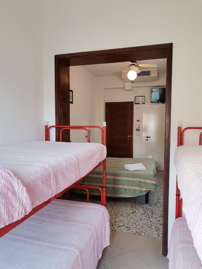 Moresco - Piscina Village Hotel