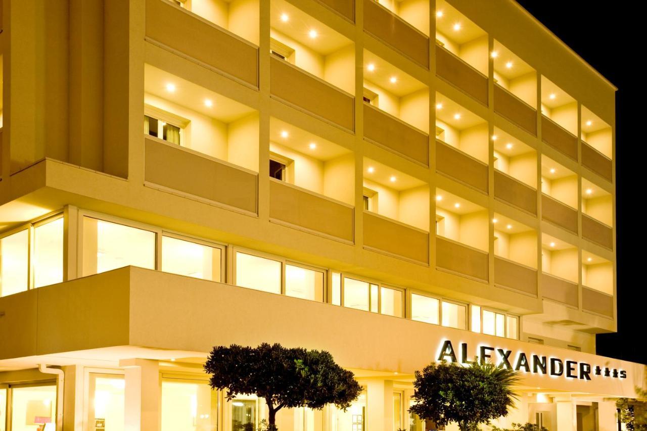 Alexander Hotel 3*