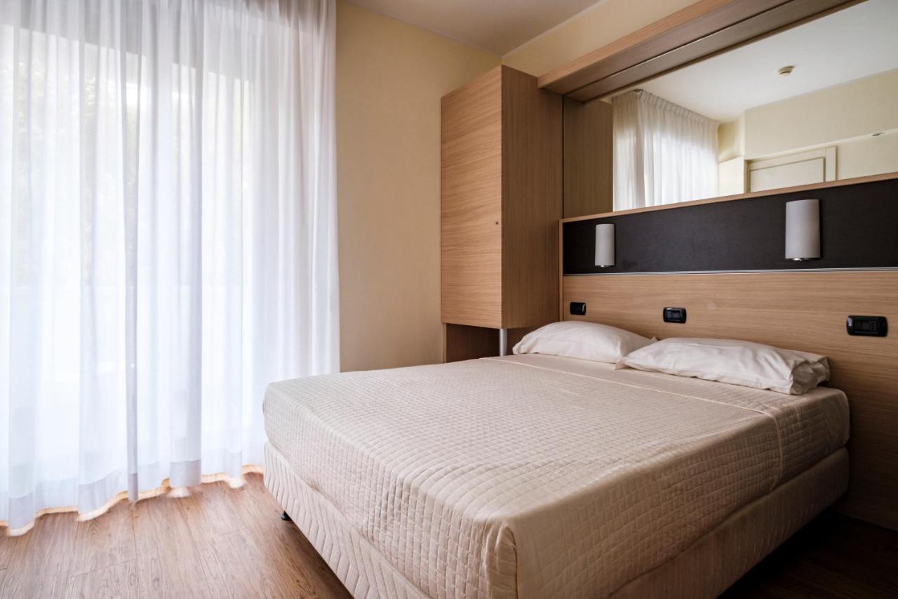 Hotel Augustus 4*