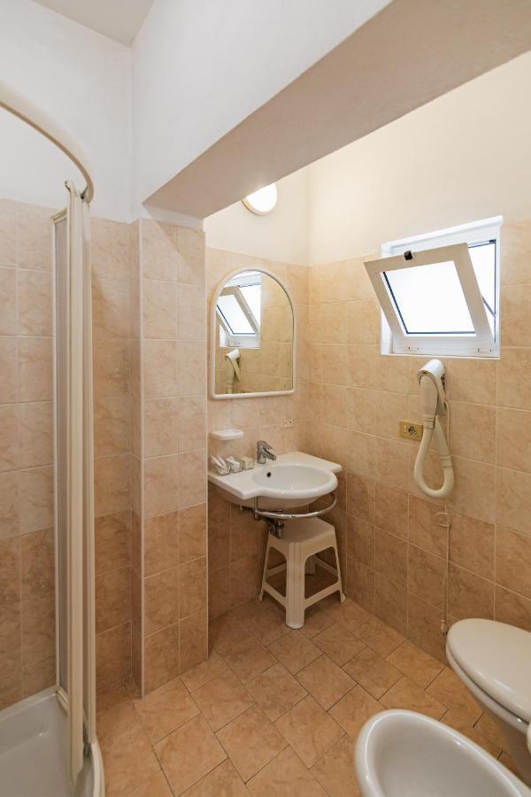 Aparthotel Nest - A Pochi Passi Dal Mare