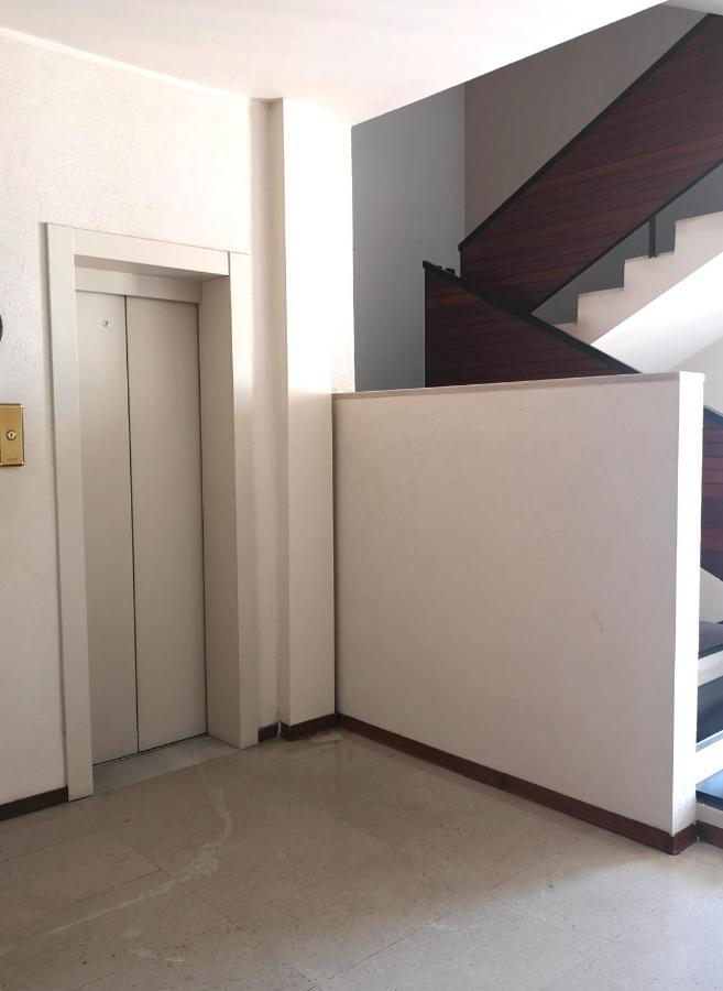 Blancohouse Viale Ceccarini Apartment
