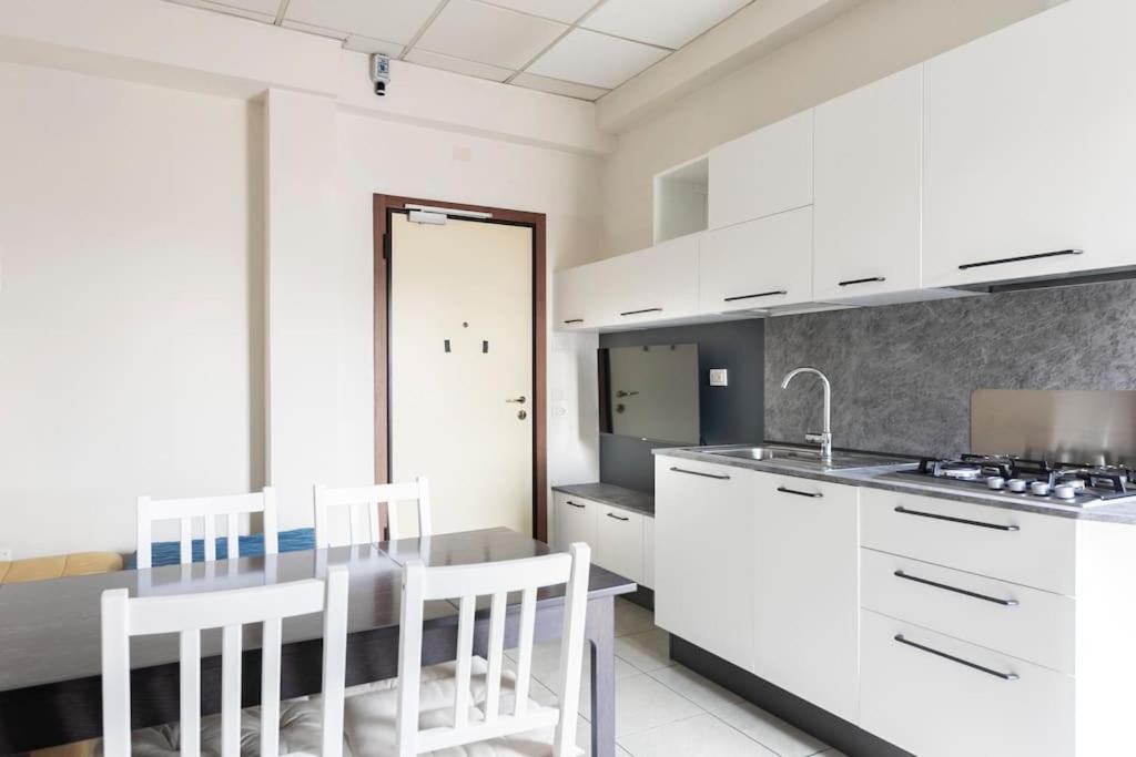 Appartamento Bilocale Relax Mare-traversa Via Dante 50mt Dal Mare Riccione