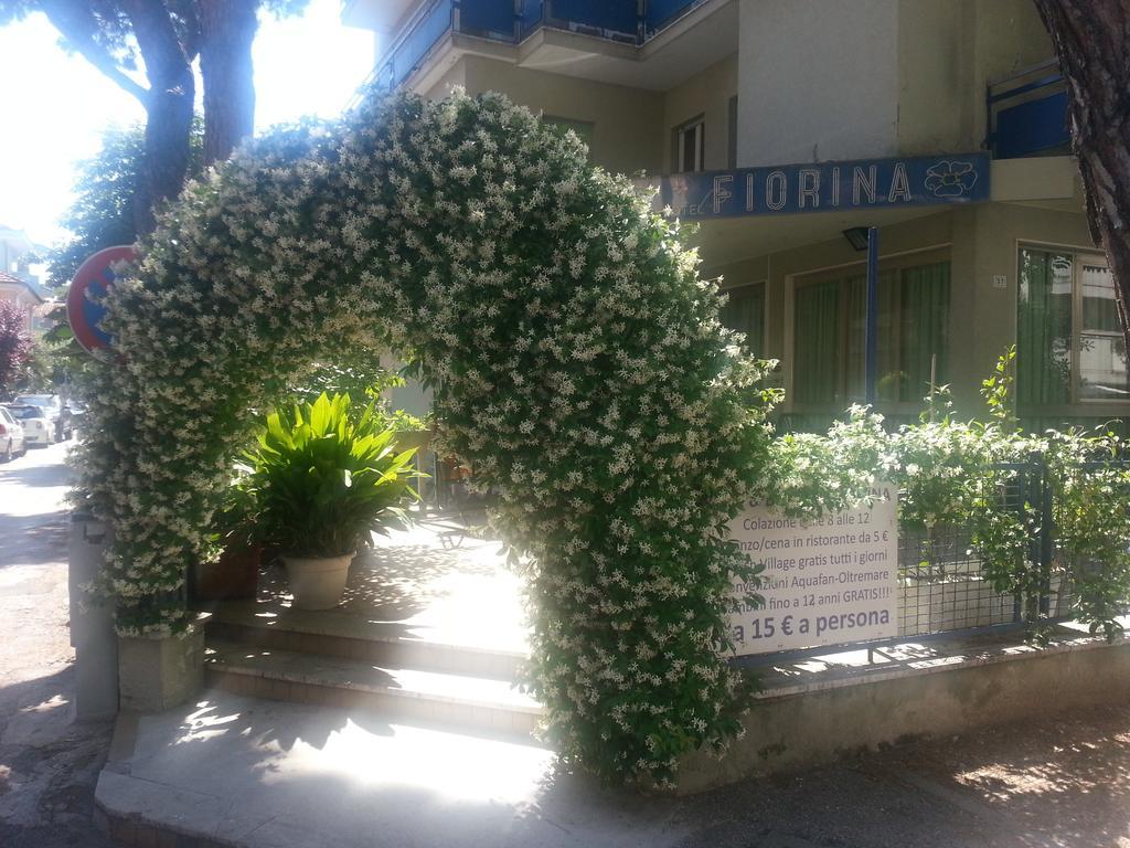 Fiorina - Village Gratuito - Colazione Fino A Mezzogiorno Bed & Breakfast