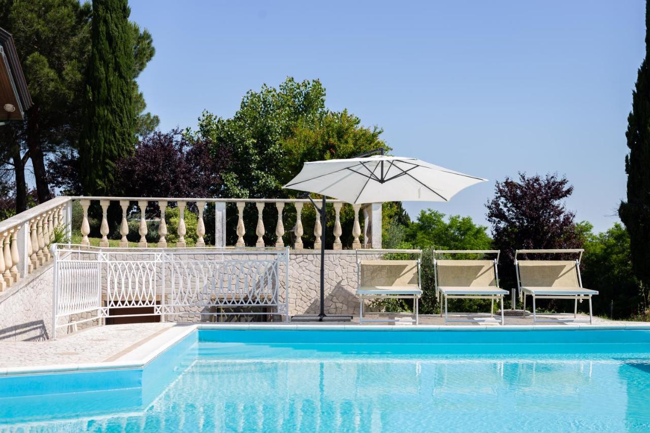 Villa Rolls - Porzione Di Con Piscina,giardino E Parcheggi *