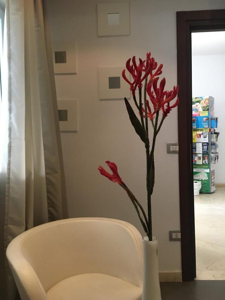 Mareo Aparthotel
