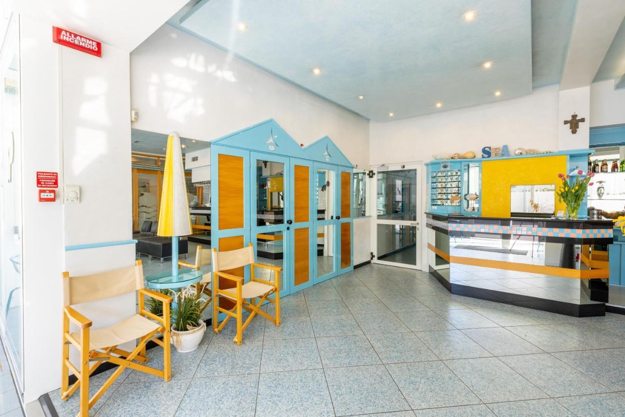 Hotel Caprice B&B - In Centro A Riccione