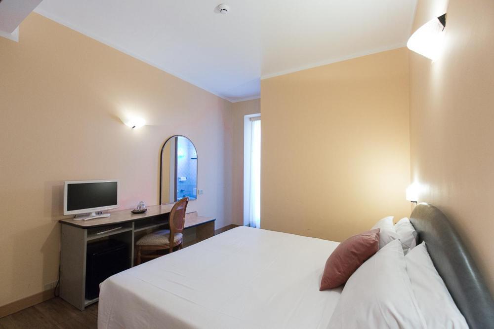 Hotel Trevi