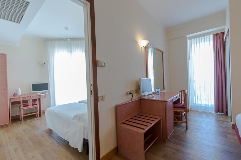 Trevi Hotel