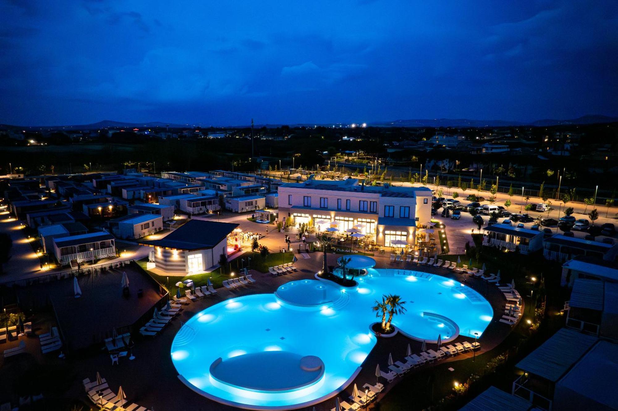 Parco vacanze Romagna Family Village 4*
