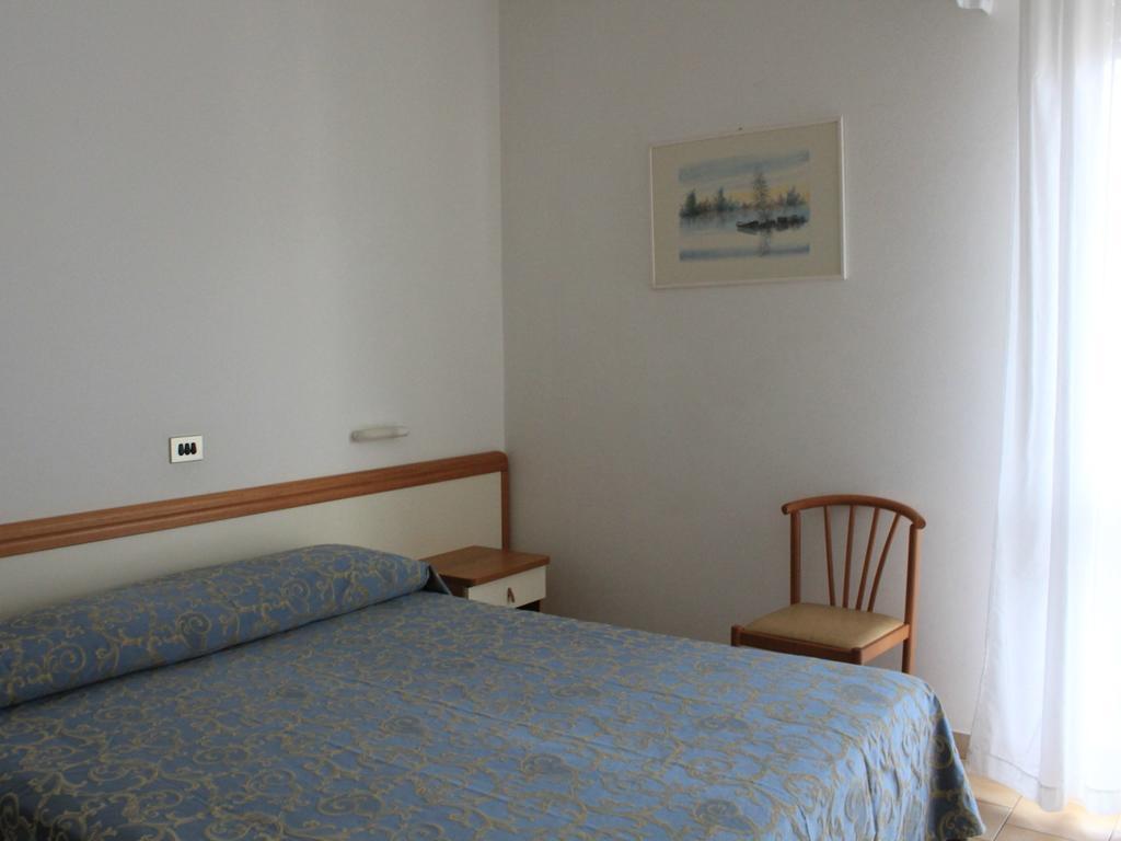Morena Hotel 2*