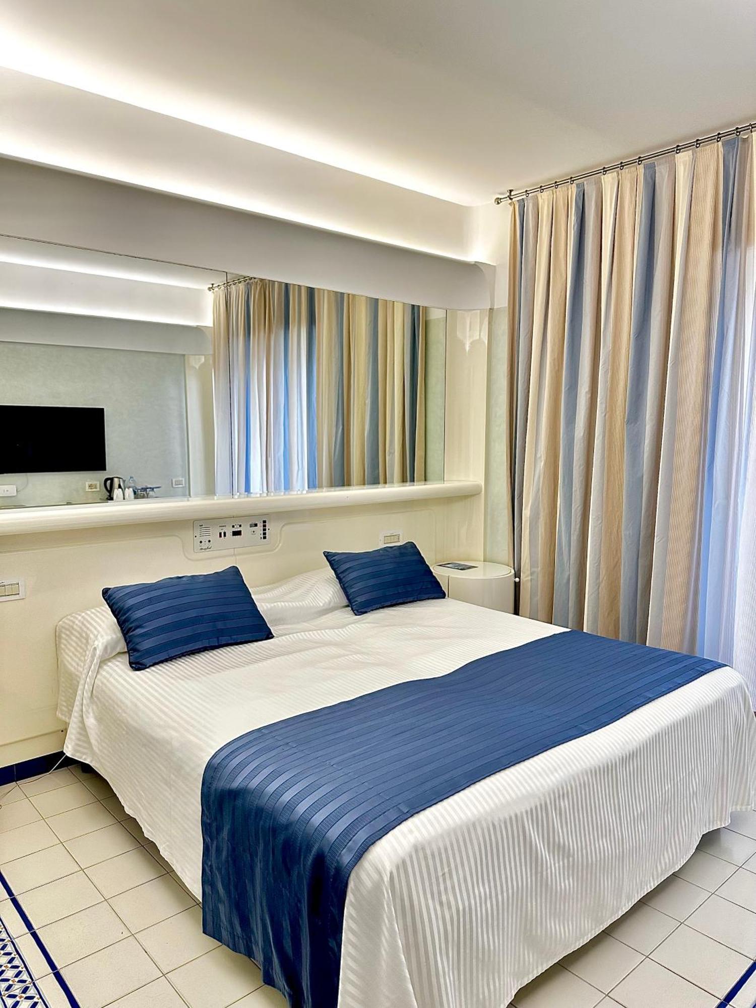 Hotel Atlantic & 4*