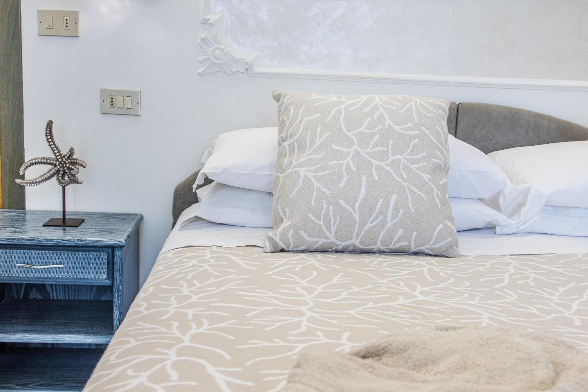 Hotel Royal Boutique 3*