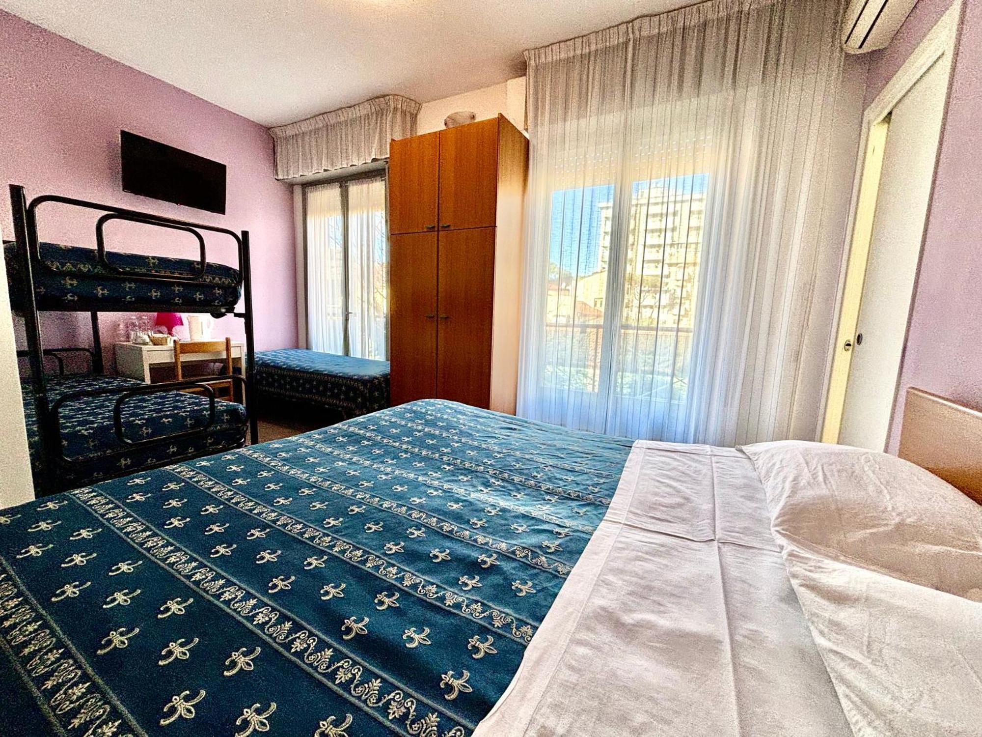 Iride Suite, Breakfast&brunch - Ideale Per Famiglie E Coppie Hotel Riccione