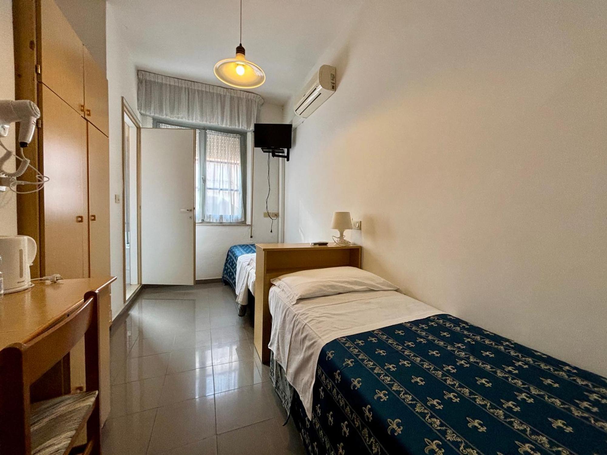 Iride Suite, Breakfast&brunch - Ideale Per Famiglie E Coppie 2* Riccione