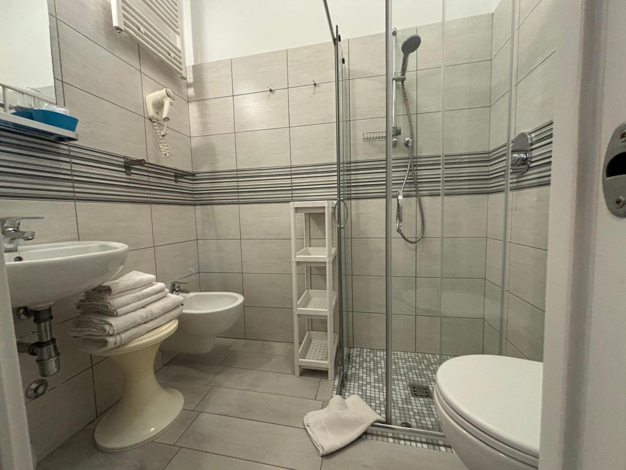 Iride Suite, Breakfast&brunch - Ideale Per Famiglie E Coppie Hotel