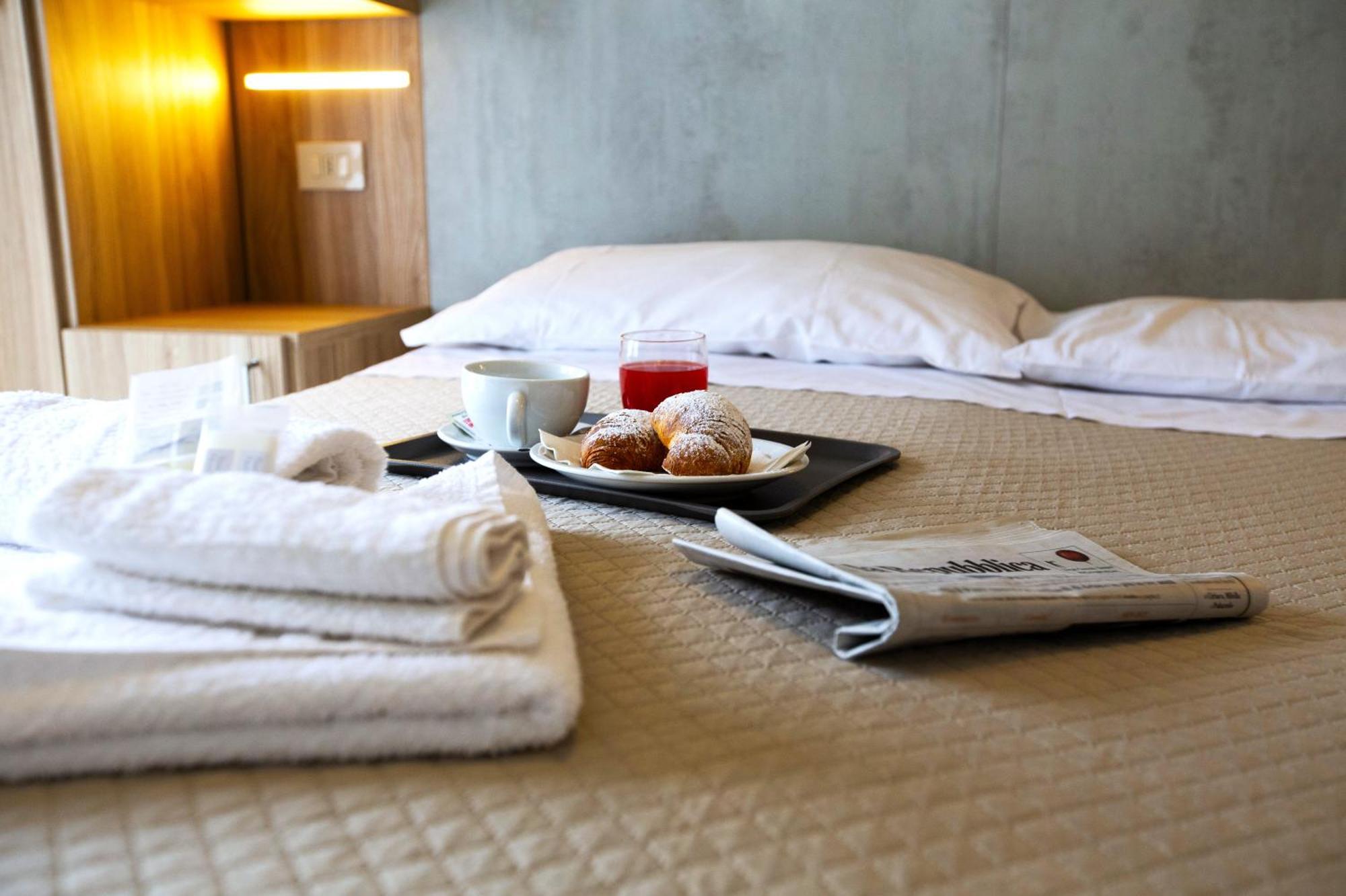 Luana Hotel