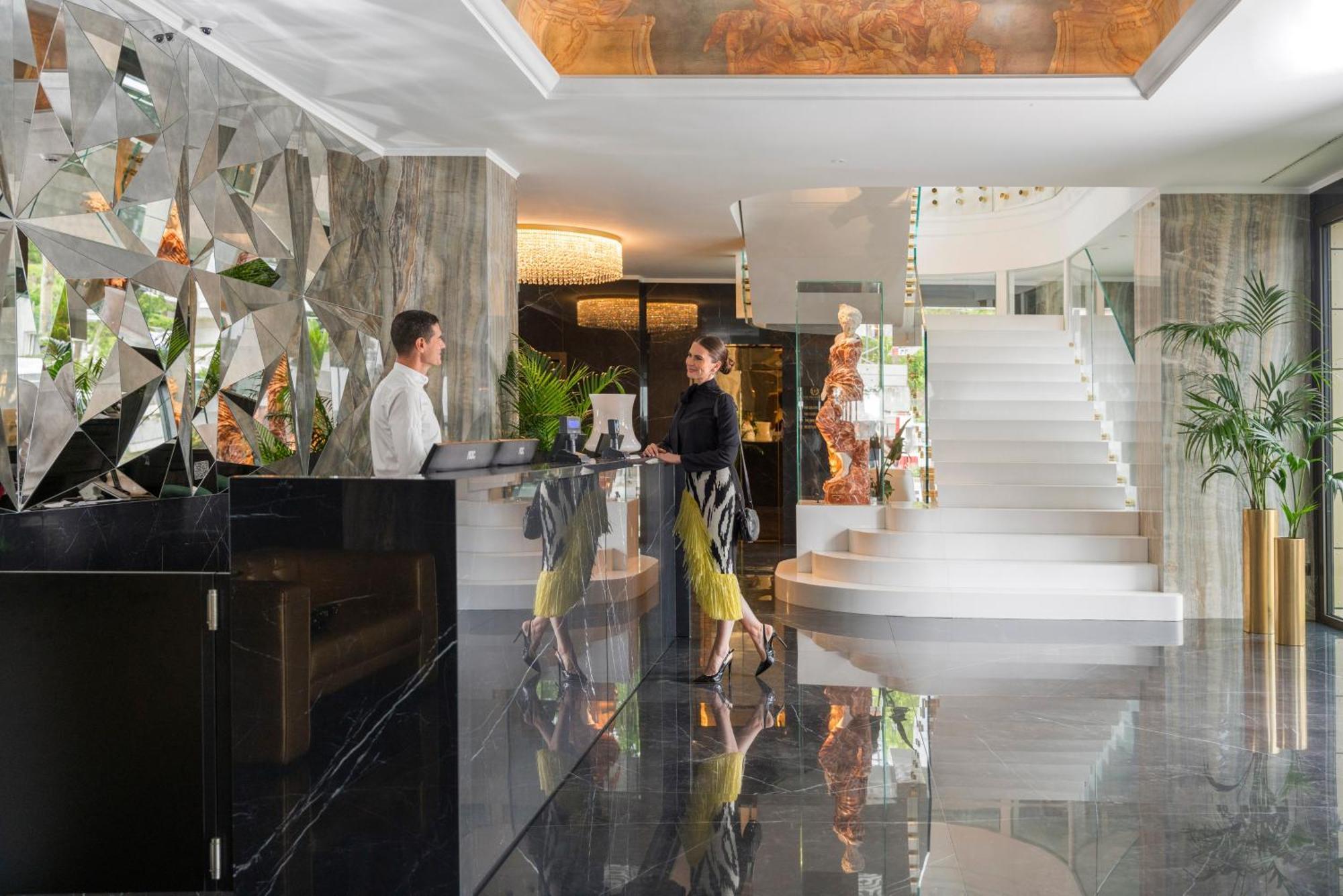 Promenade **** Hotel 5*