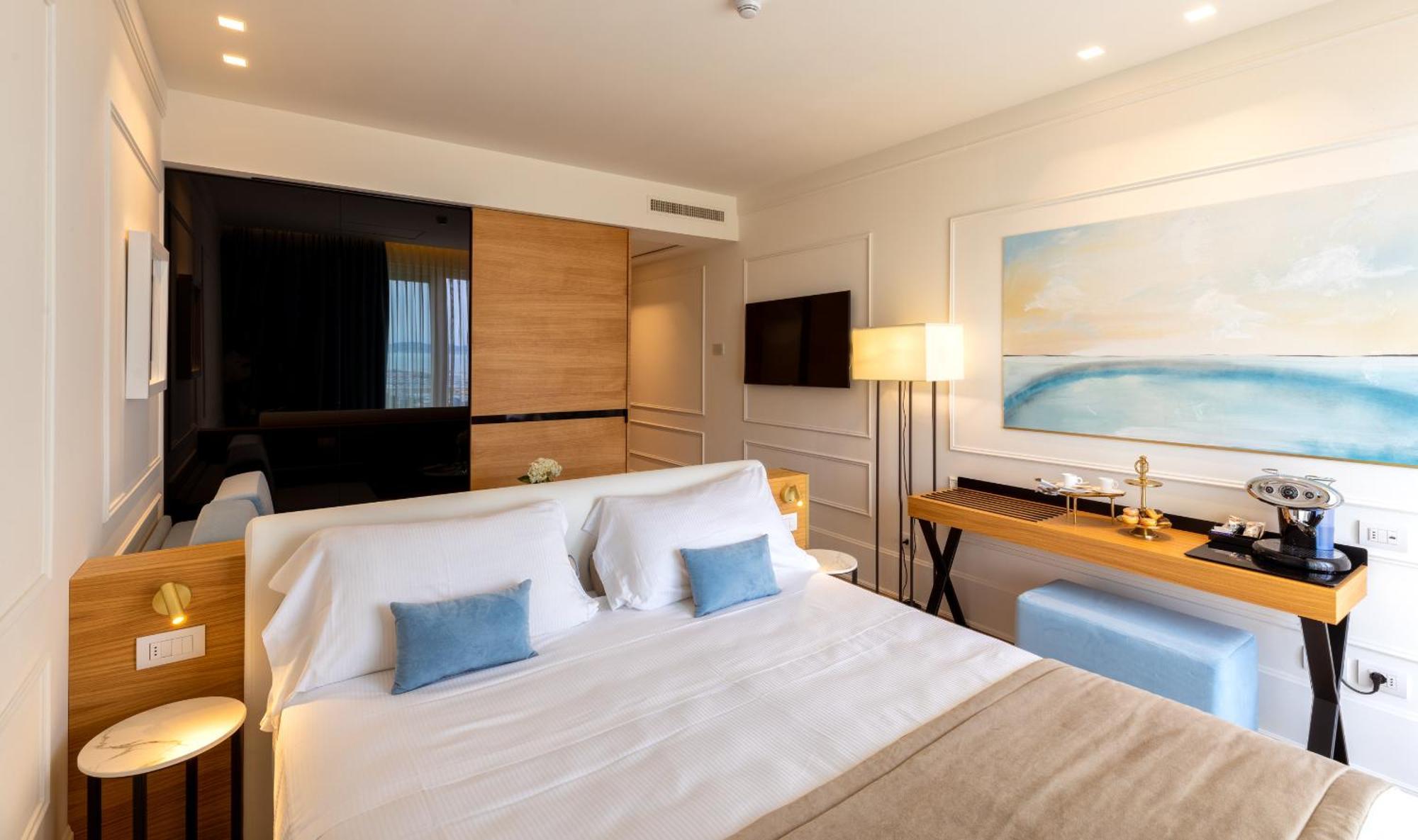 Abner's Hotel 4*