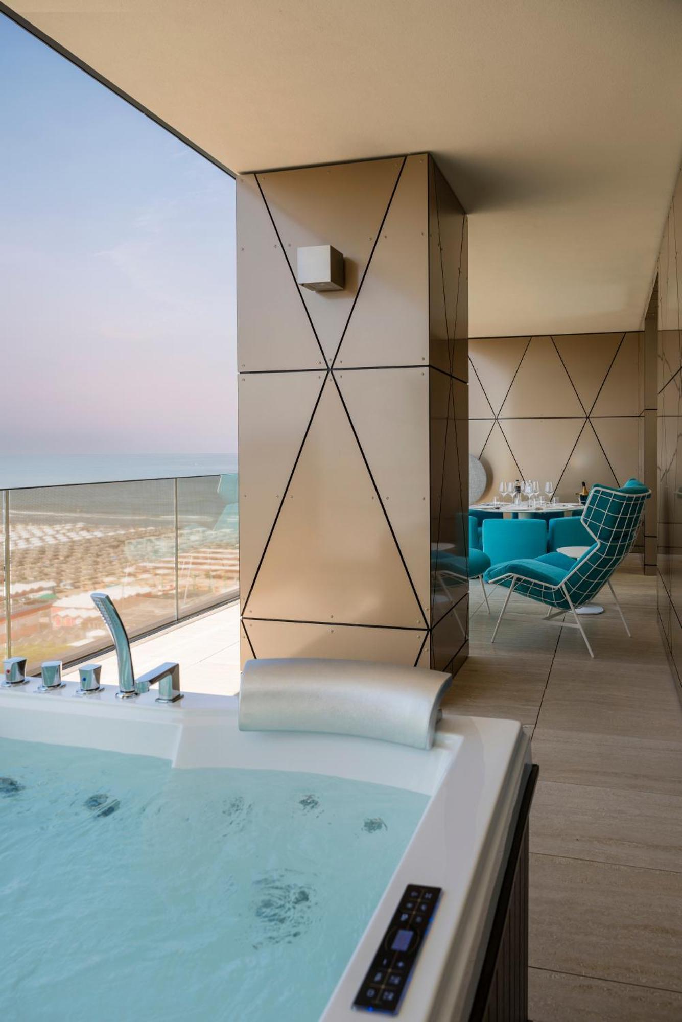 Promenade **** 5* Riccione