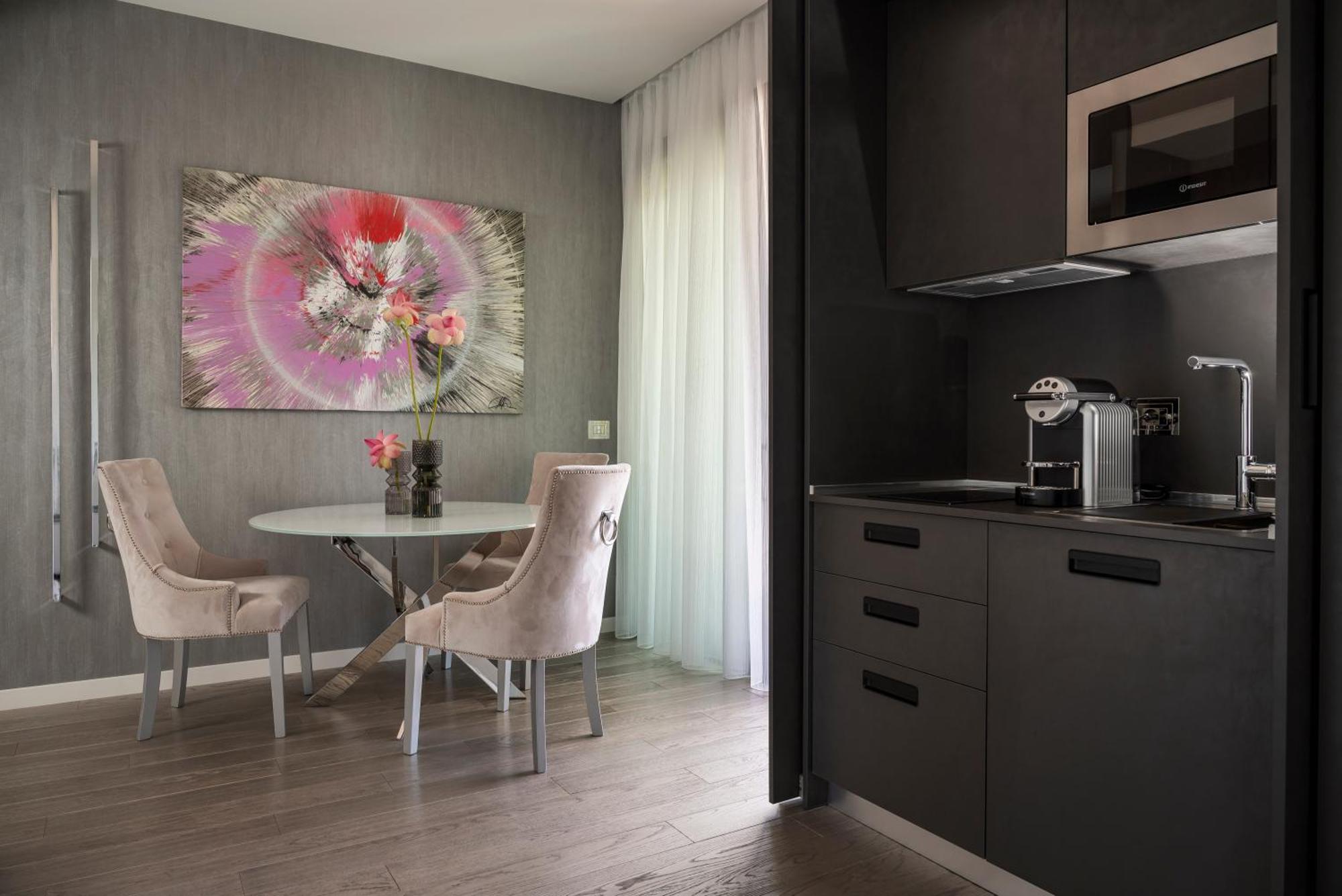 Promenade **** Hotel 5*