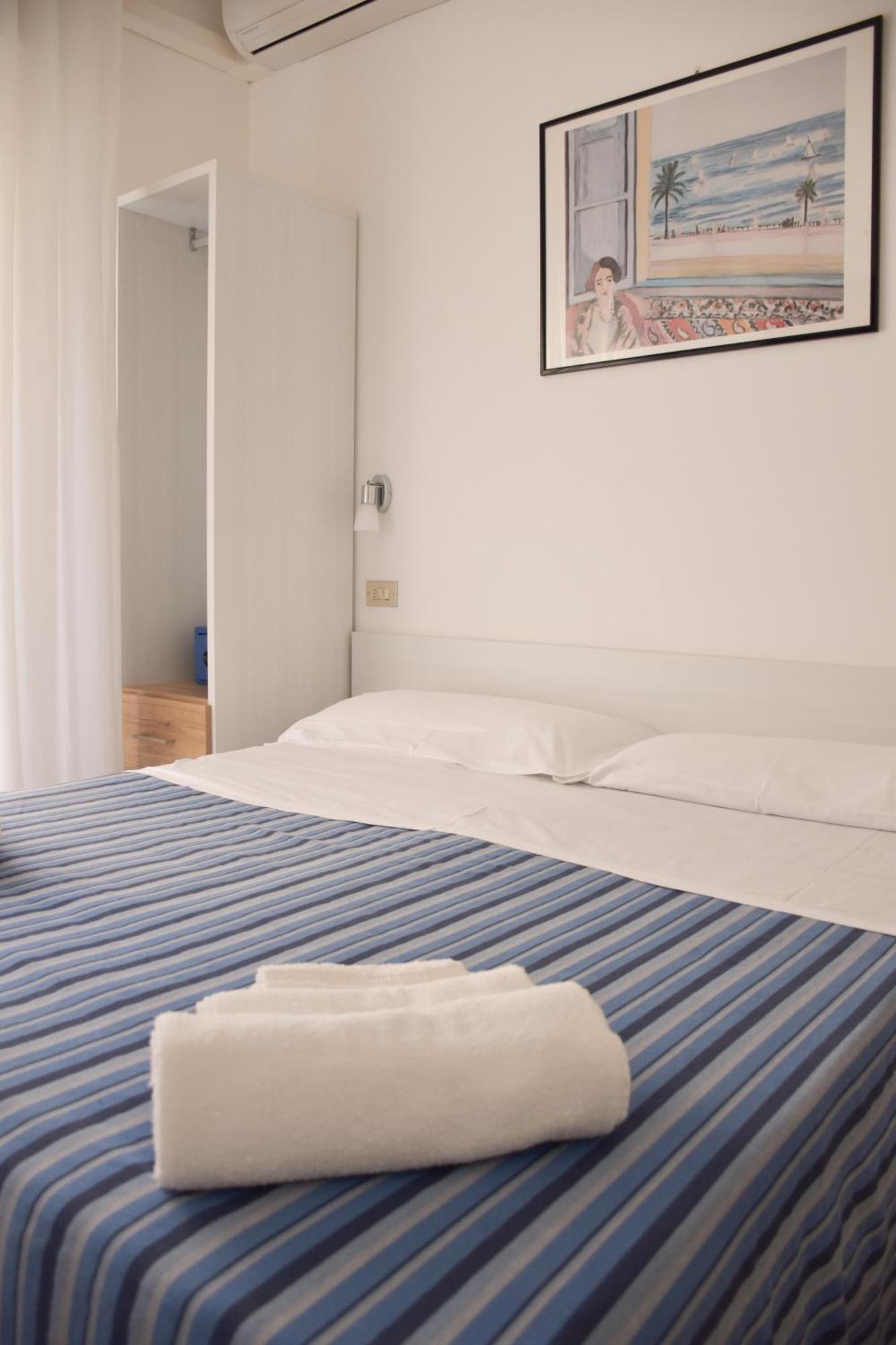 Hotel Angeles - Fronte Mare Riccione