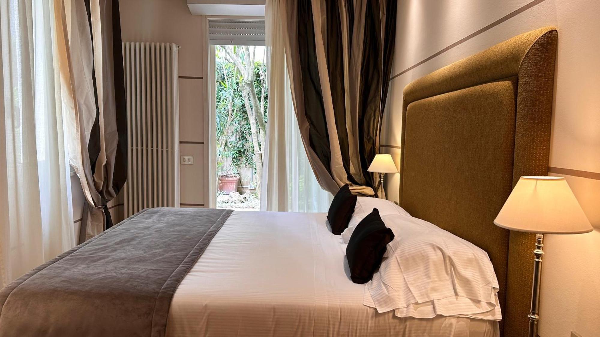 Lungomare - Charming Aparthotel