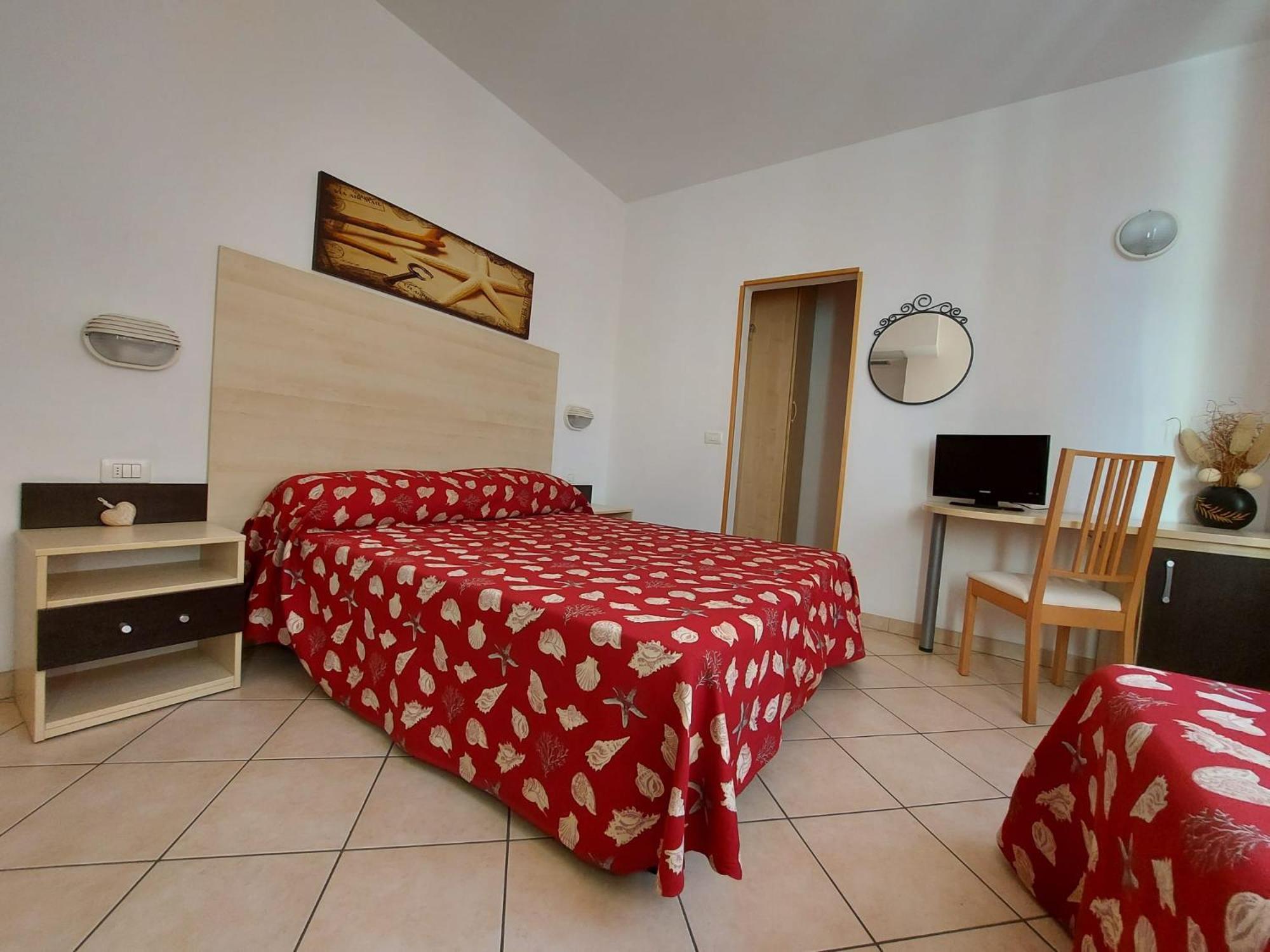 Saturnia 3*