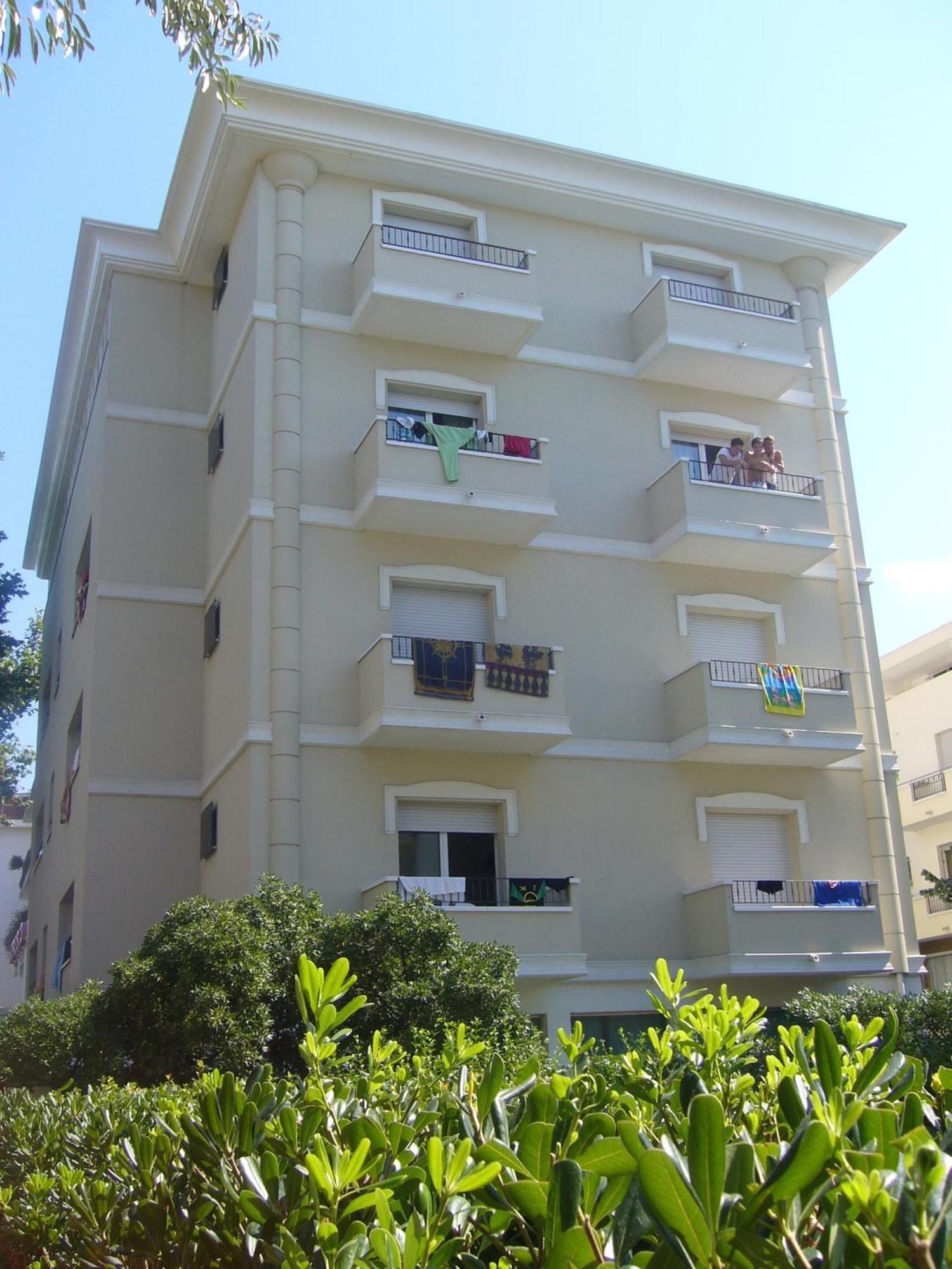 Hotel Moresco - Piscina Village Riccione