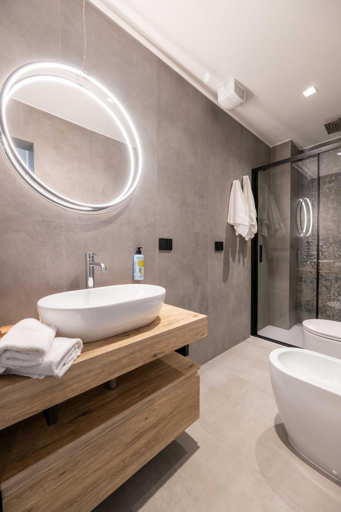 Hotel Meg Lifestyle & 3*