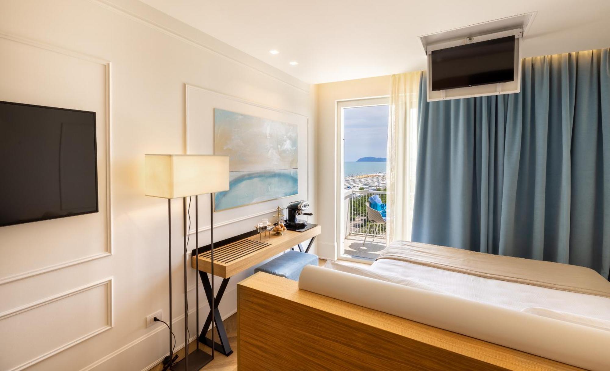 Abner's Hotel 4*
