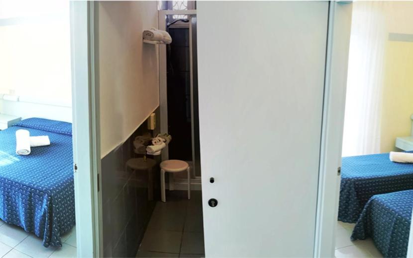 Nives Hotel 2*