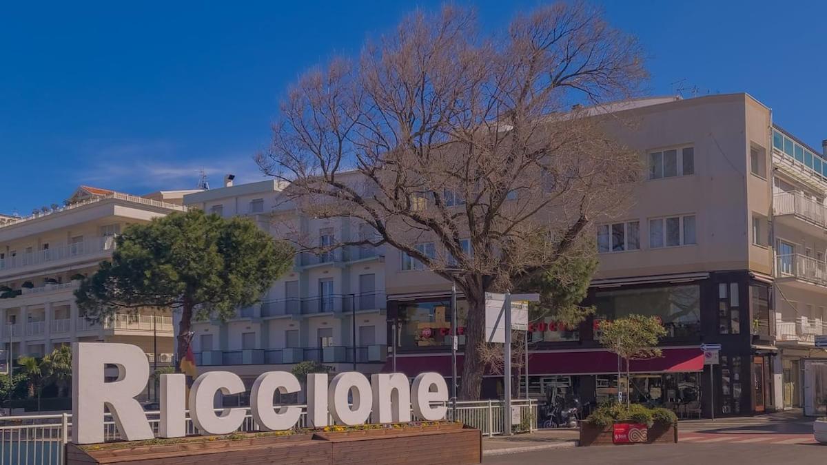 Luxury Ceccarini - Lungomare Con Parcheggio Privato Villa Riccione