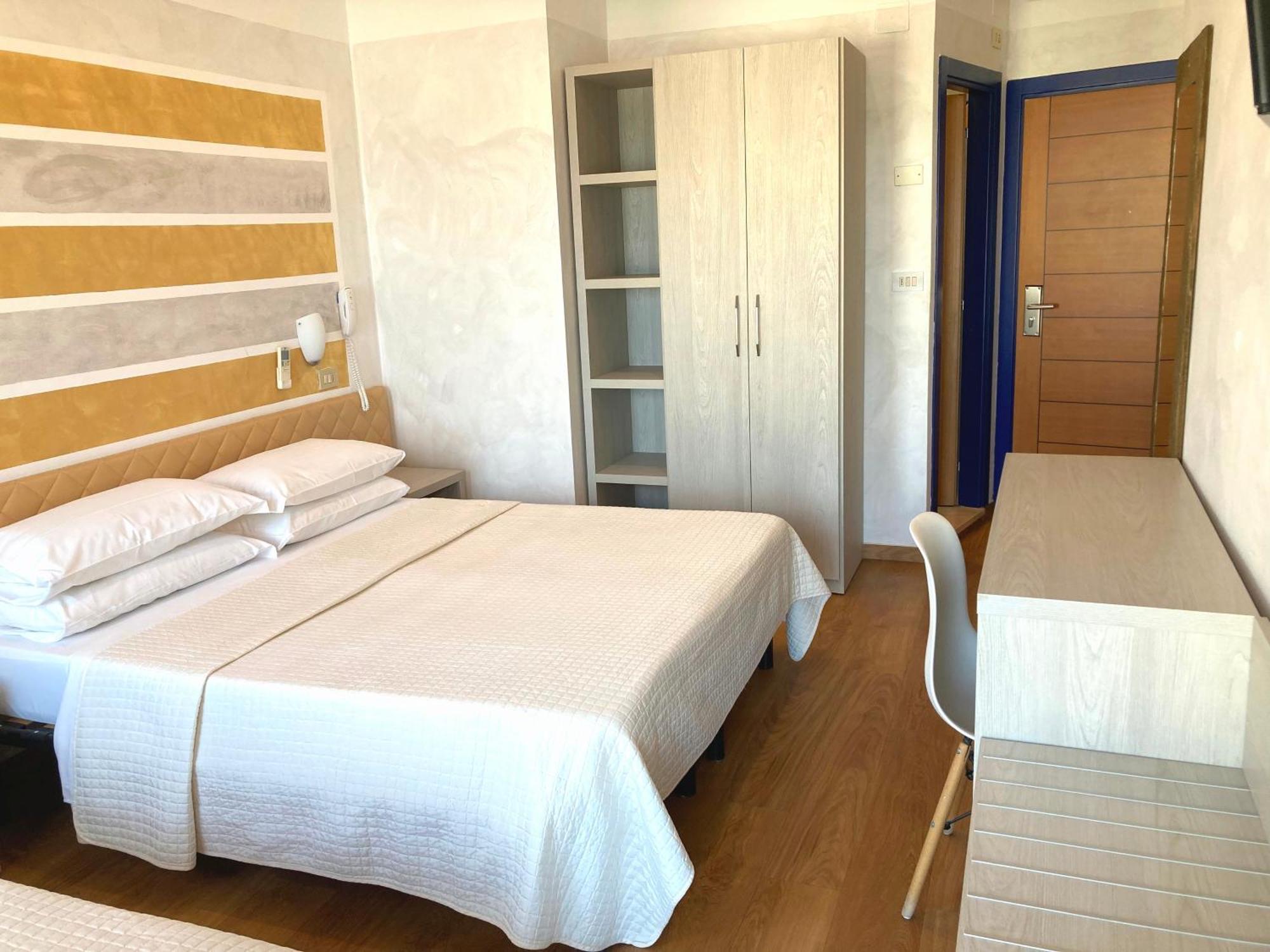 Diplomatic Hotel