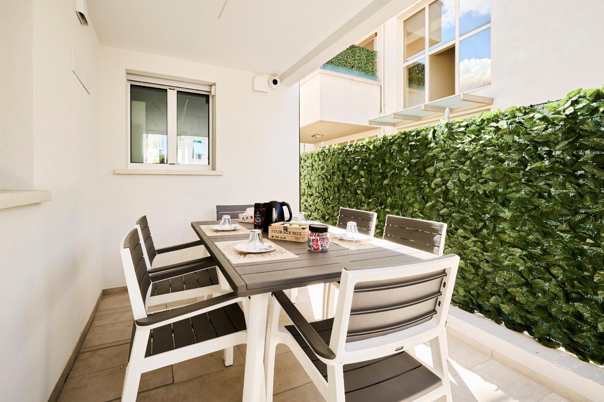 Luxury Ceccarini - Lungomare Con Parcheggio Privato Riccione