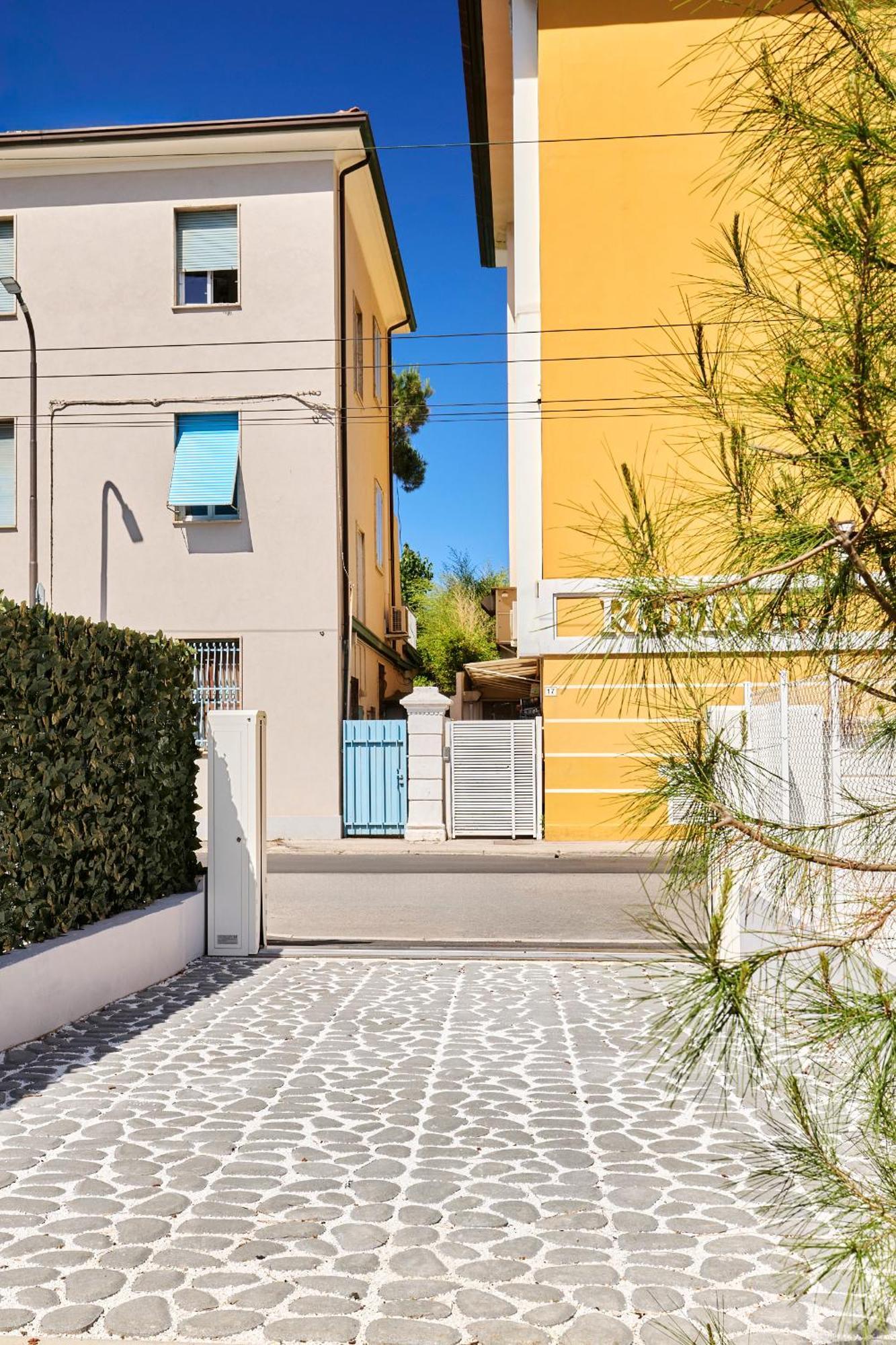 Luxury Ceccarini - Lungomare Con Parcheggio Privato Riccione