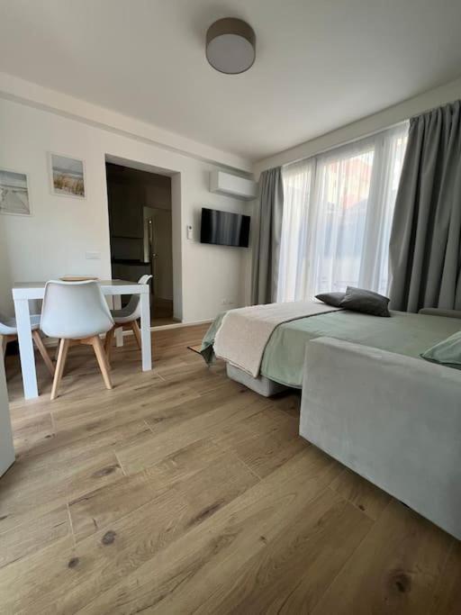 Casa Silvia, Bilocale Nuovo A 100 Mt Dal Mare Appartamento