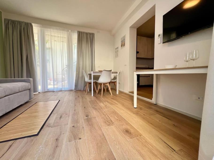 Casa Silvia, Bilocale Nuovo A 100 Mt Dal Mare Appartamento