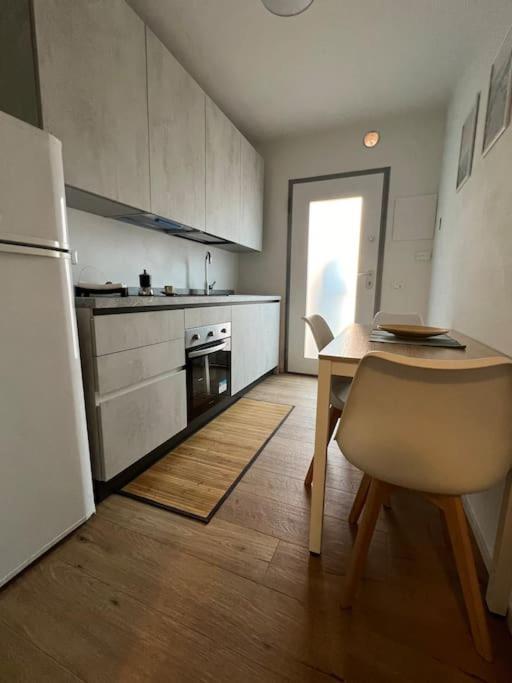 Apartment Casa Elisa, Nuovo A 100 Mt Dal Mare Riccione