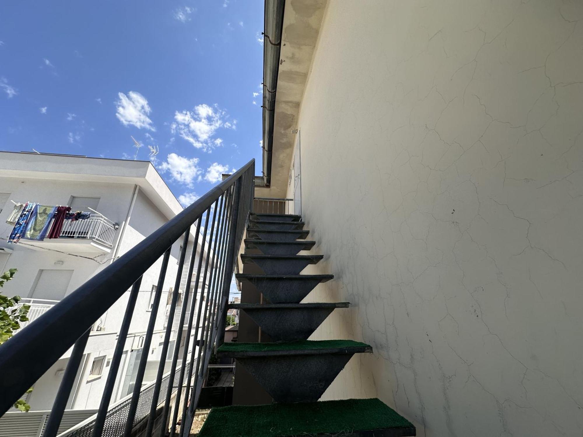 Apartment Graziosa Mansarda 5 Min A Piedi Dal Mare - Il Lupo Affitta