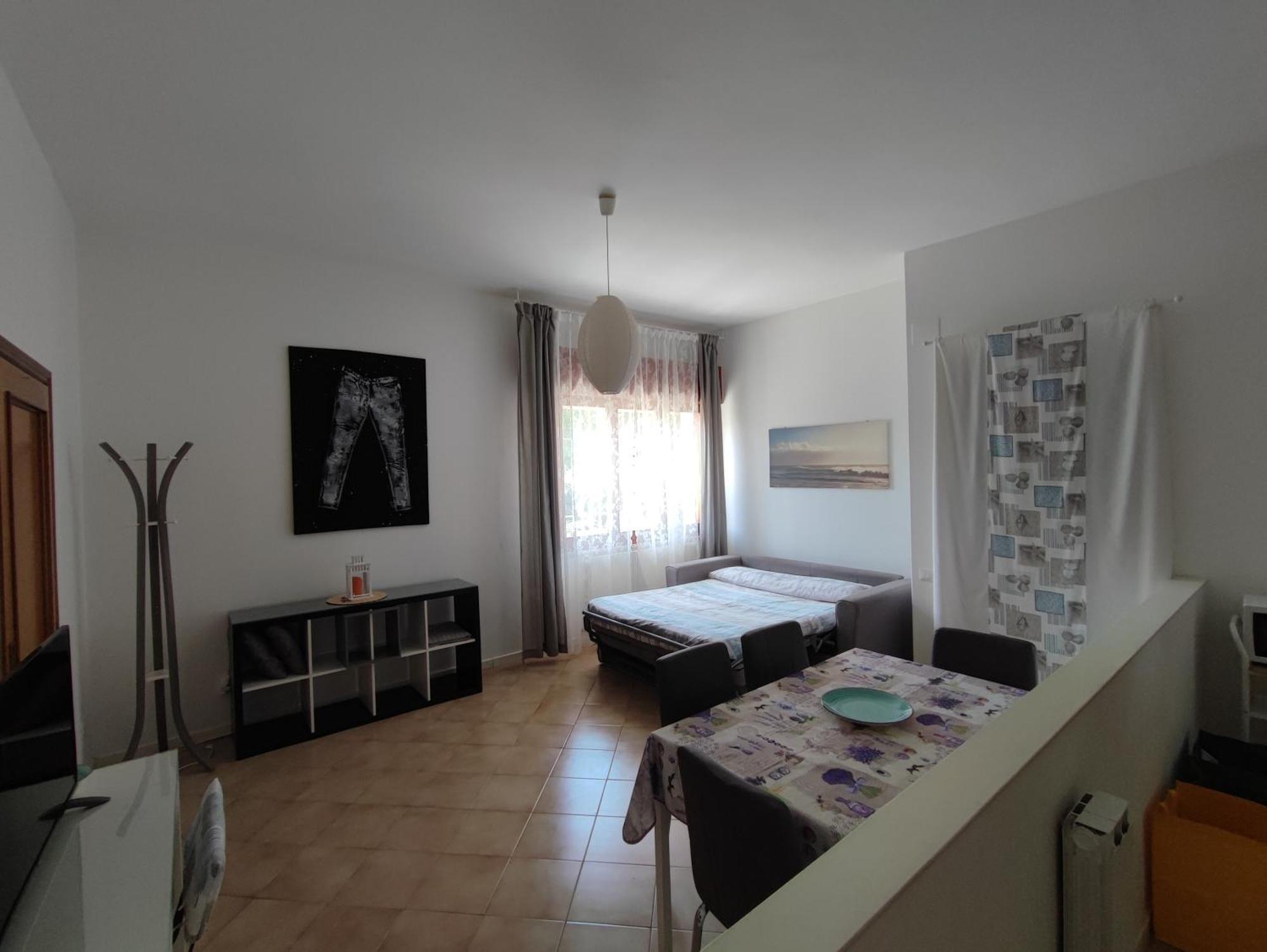 Appartamento Ampio Bilocale Con Giardino *